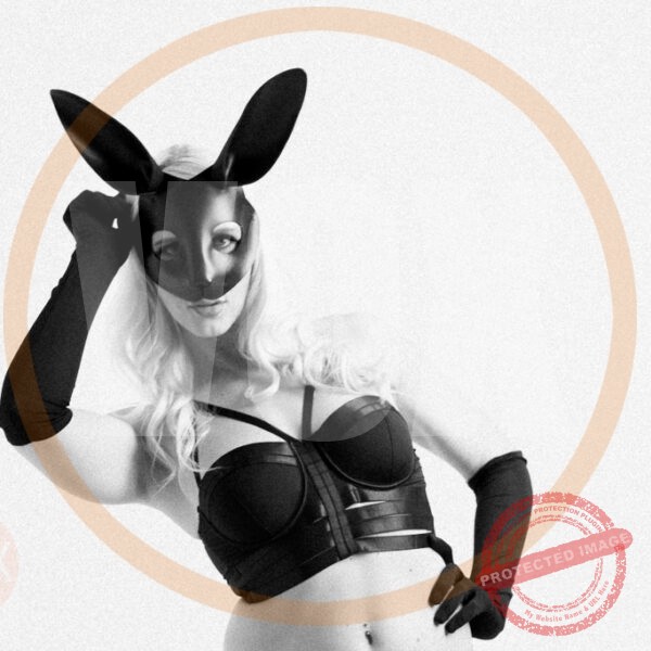 B&W Black Bunny Mask Session ft. Patty Suchy – 30 Images