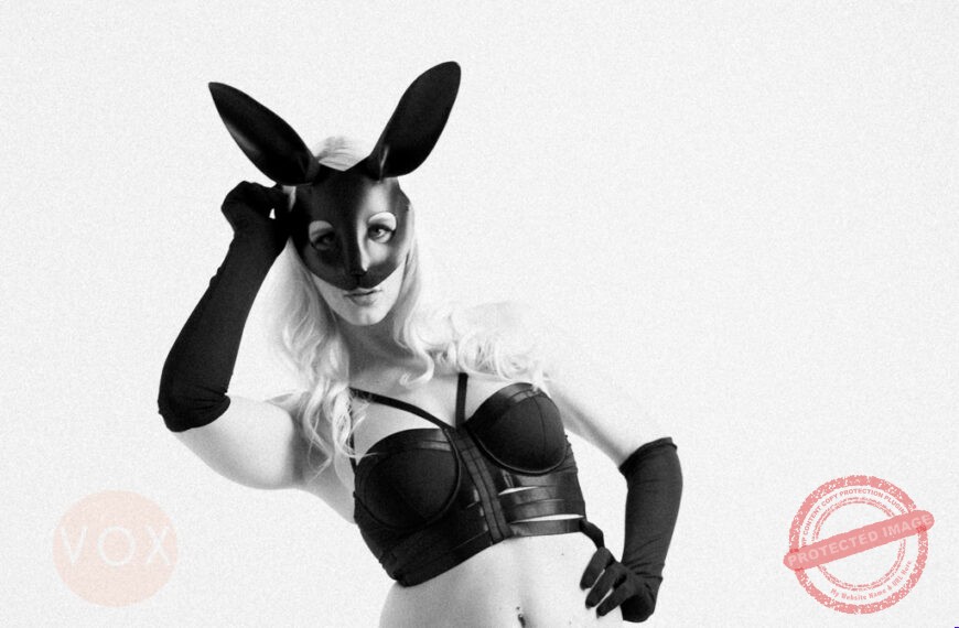 B&W Black Bunny Mask Session ft. Patty Suchy – 30 Images