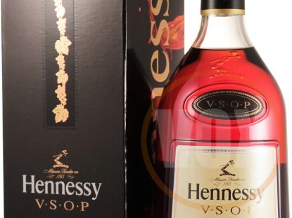 For the 200th Anniversary of Hennessy V.S.O.P Privilège, a Special Limited-Edition Carafe  26